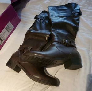RAMPAGE Womens Boots Brand New in Box Never Worn